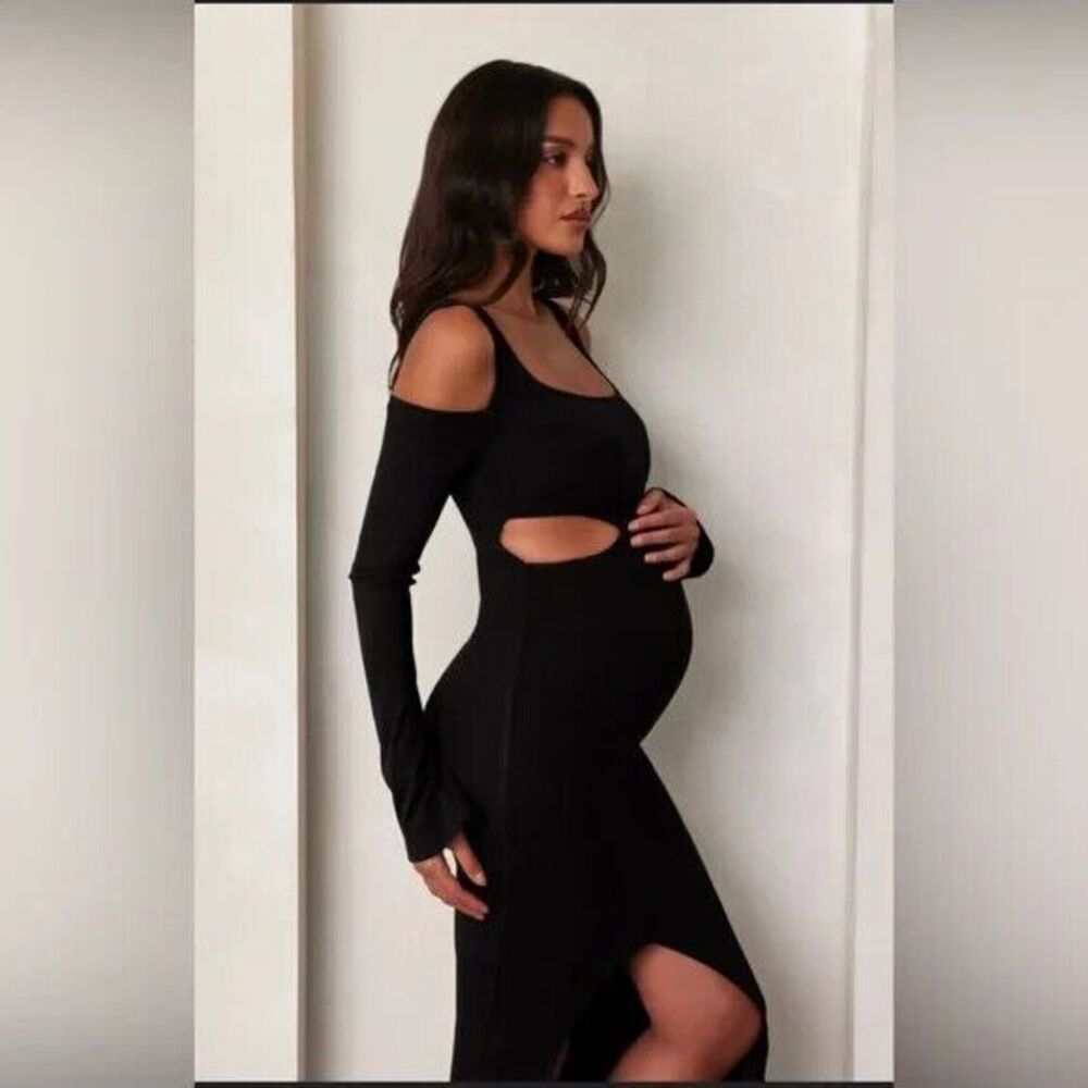 Elegant Black Maxi Dress